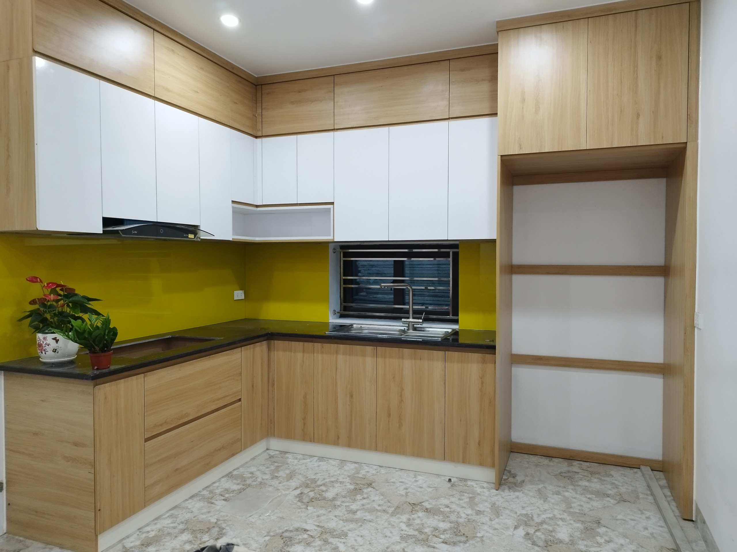 TỦ BẾP NHỰA PICOMAT PHỦ ACRYLIC